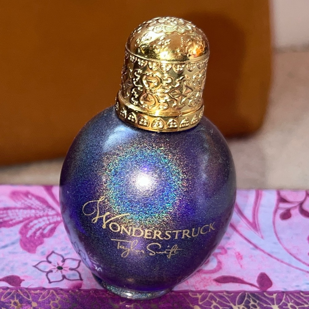 Taylor Swift Wonderstruck EDP 0.5oz (USED)
